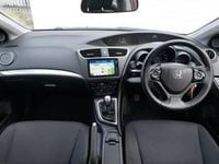 Used Honda Civic SE Plus 142 HP (104 kW) 2016 Red Hatchback