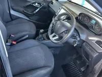 Gebraucht Peugeot 208 Active 2019 Schwarz Kleinwagen