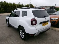 Begagnad Dacia Duster Comfort 114 HK (83 kW) 2019 Vit SUV