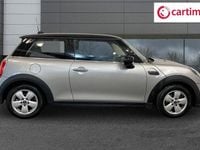 Usado Mini Cooper Classic 136 HP (100 kW) 2023 Prateado Citadino