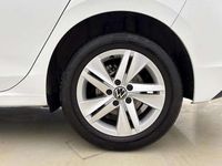Used VW Golf VIII Life 130 HP (95 kW) 2023 White Hatchback