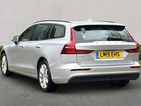 Usado Volvo V60 Momentum 150 HP (110 kW) 2019 Prateado Carrinha