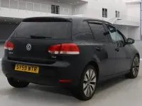 Begagnad VW Golf VI SE 2009 Svart Halvkombi