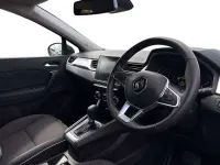 Second-hand Renault Captur Techno 143 CP (105 kW) 2023 Roșu SUV
