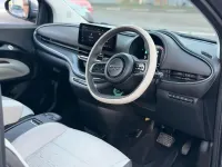 Gebraucht Fiat 500e La Prima 85 kW (116 PS) 2022 Grau Kleinwagen