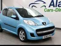 Used Peugeot 107 Envy 68 HP (50 kW) 2011 Blue Hatchback