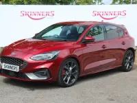 Used Ford Focus ST 280 HP (205 kW) 2019 Red Hatchback