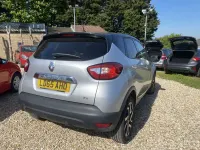 Usado Renault Captur Dynamique 90 HP (66 kW) 2015 Prateado SUV