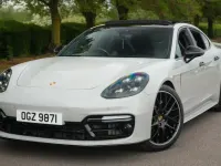 Usado Porsche Panamera 2018 Cinzento Citadino