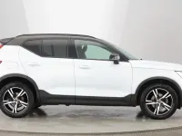 Used Volvo XC40 R-Design 163 HP (119 kW) 2022 Silver SUV