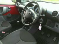 Used Toyota Aygo 67 HP (49 kW) 2005 Hatchback
