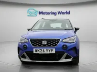 Begagnad Seat Arona Xperience 116 HK (85 kW) 2024 Blå SUV