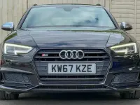 Usado Audi S4 Comfort 354 HP (260 kW) 2018 Preto Carrinha