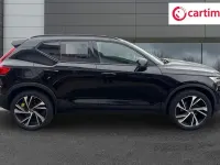 Usado Volvo XC40 R-Design Pro 163 HP (119 kW) 2020 Preto SUV