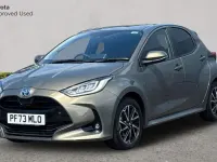 Used Toyota Yaris Design 116 HP (85 kW) 2023 Titan bronze Hatchback