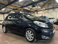Used Toyota Yaris 99 HP (72 kW) 2013 Black Hatchback