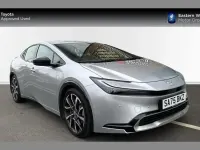 Used Toyota Prius 220 HP (161 kW) 2025 Silver Hatchback