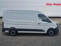 New Nissan Interstar Acenta 130 HP (95 kW) 2026 White Van