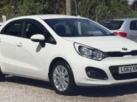 Used Kia Rio 2012 White Hatchback