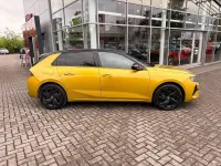 Used Vauxhall Astra S 128 HP (94 kW) 2023 Yellow Hatchback