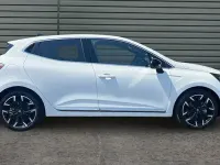 New Renault Clio Techno 143 HP (105 kW) 2025 White Hatchback