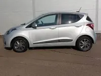 Used Hyundai i10 Premium 66 HP (48 kW) 2018 Silver Hatchback