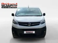 Used Vauxhall Vivaro S 100 HP (73 kW) 2023 White MPV