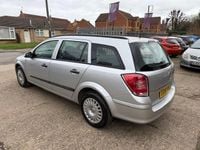 Used Vauxhall Astra 90 HP (66 kW) 2008 Silver Estate