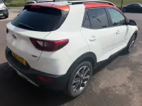 Used Kia Stonic 2019 White SUV