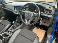 Used Vauxhall Grandland X S 130 HP (95 kW) 2018 Blue SUV