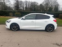 Used Ford Focus ST-Line 125 HP (91 kW) 2019 White Hatchback
