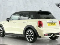 Used Mini Cooper S Exclusive 189 HP (139 kW) 2019 White Hatchback