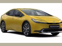 Used Toyota Prius 223 HP (164 kW) 2025 Yellow Hatchback