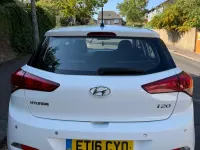 Used Hyundai i20 2016 White Hatchback