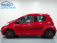 Used Peugeot 107 68 HP (50 kW) 2009 Red Hatchback