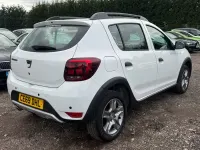 Used Dacia Sandero Comfort 90 HP (66 kW) 2020 White Hatchback