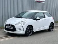 Używany Citroën DS3 2011 Biały Hatchback