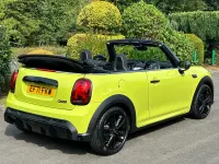 Usado Mini Cooper Cabriolet Sport 2022 Amarillo Descapotable