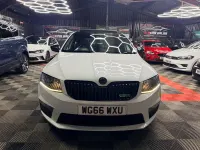 Used Skoda Octavia vRS 181 HP (133 kW) 2017 White Hatchback