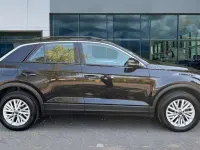 Used VW T-Roc Life 150 HP (110 kW) 2023 Black SUV