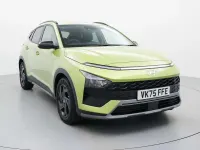 Nuevo Hyundai Bayon Blackline 90 CV (66 kW) 2026 Verde SUV