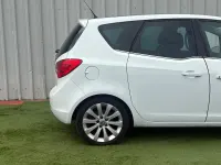 Used Vauxhall Meriva 2014 White MPV