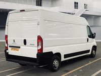 Used Peugeot Boxer 140 HP (102 kW) 2021 White Van
