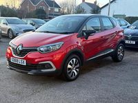 Used Renault Captur Play 90 HP (66 kW) 2018 Red/black SUV