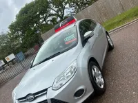 Begagnad Ford Focus 2013 Silver Halvkombi