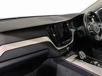 Used Volvo XC60 Inscription 337 HP (247 kW) 2021 Blue SUV