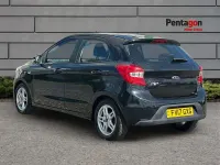 Begagnad Ford Ka Plus Zetec 84 HK (61 kW) 2017 Svart Halvkombi
