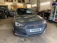 Begagnad Audi A4 Sport 150 HK (110 kW) 2018 Grå Sedan
