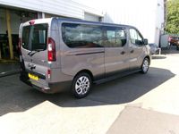 used Renault Trafic 1.6 dCi ENERGY 29 Sport Nav LWB Euro 6 (s/s) 5dr (9 Seat)
