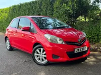 Used Toyota Yaris 101 HP (74 kW) 2012 Red Hatchback